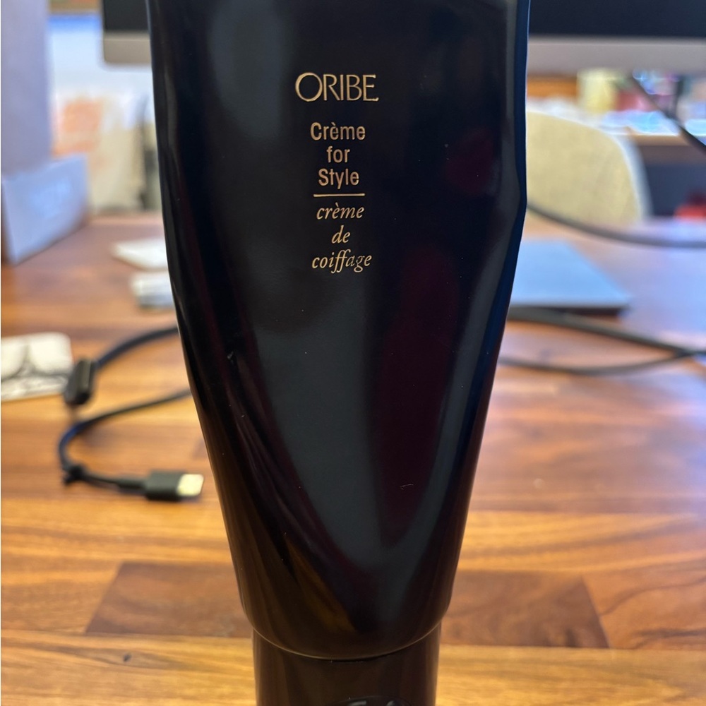 Oribe Styling Cream in Black Tube